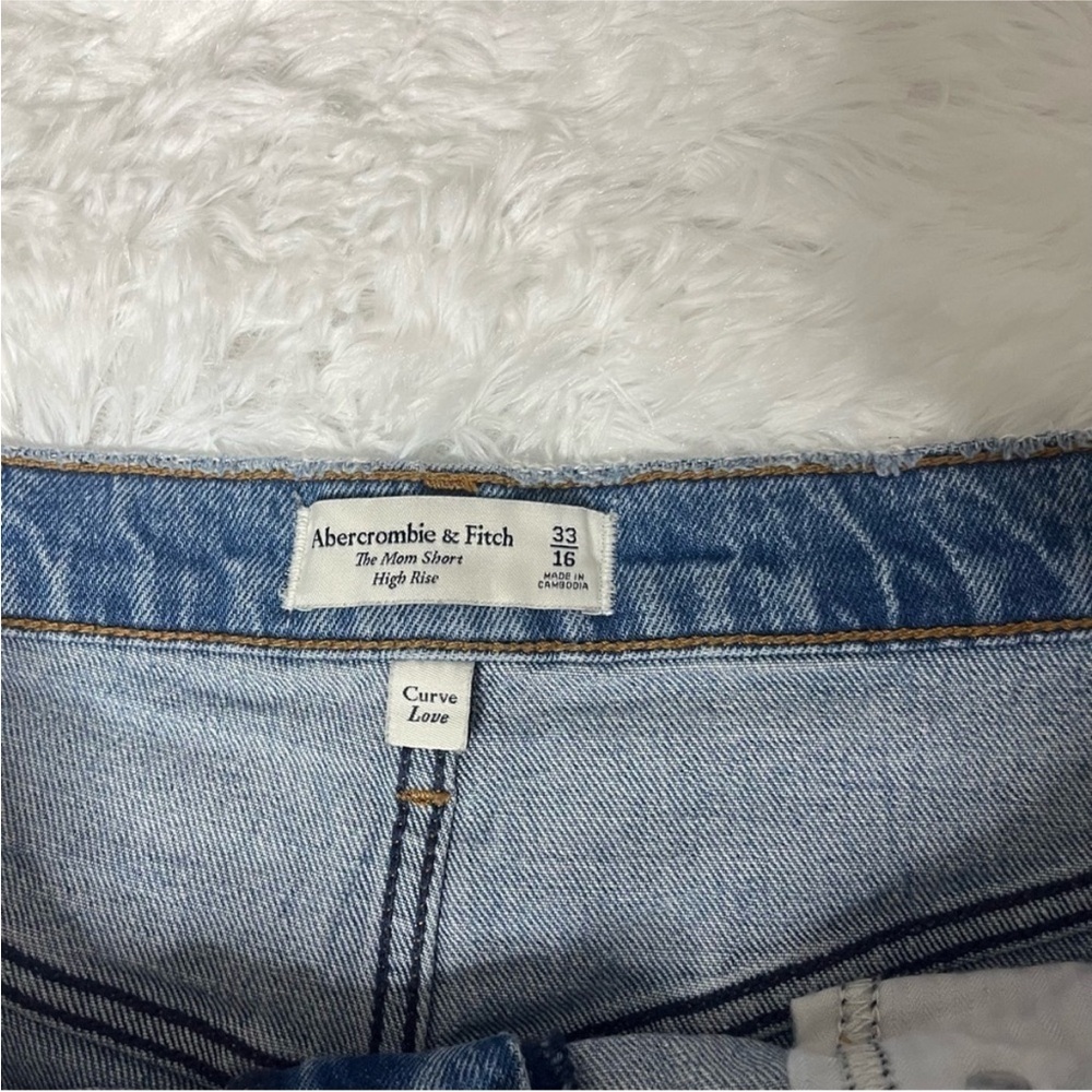 Abercrombie & Fitch Curve Love The Mom Short High Rise Denim Shorts 16 - Picture 3 of 4
